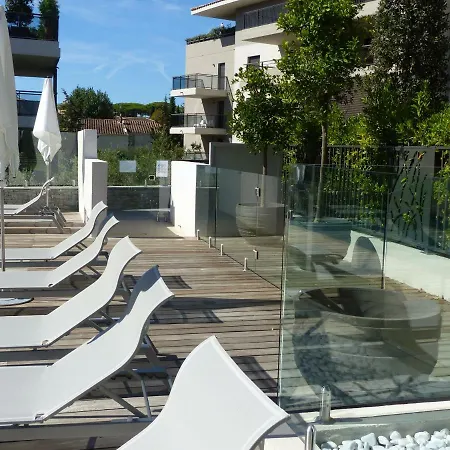 Luxury & Exclusive Resort Saint-Tropez Exterior photo