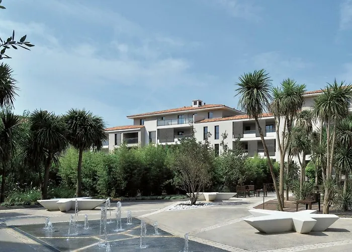 Luxury & Exclusive Resort
